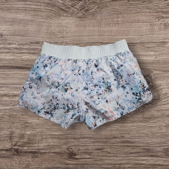 GAP Fit Women's Blue Colorful Athletic Shorts Size Med - Picture 3 of 5